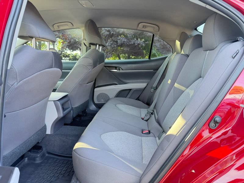 Used 2021 Toyota Camry LE AWD/4WD image 14