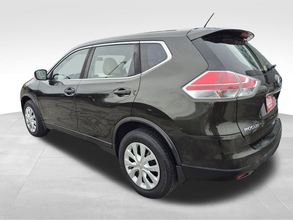 Used 2016 Nissan Rogue S image 4