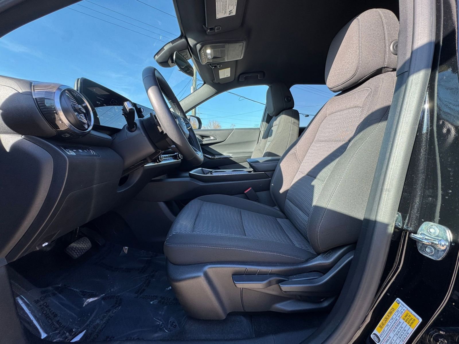 Used 2025 Chevrolet Equinox LT image 22