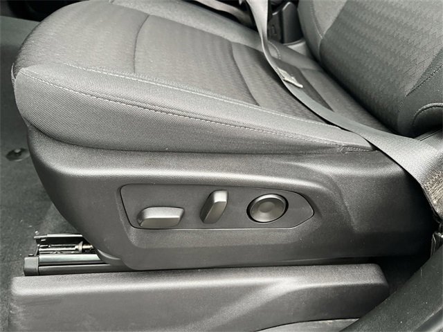 Used 2024 Chevrolet Silverado 2500 Custom w/ Custom Value Package image 14