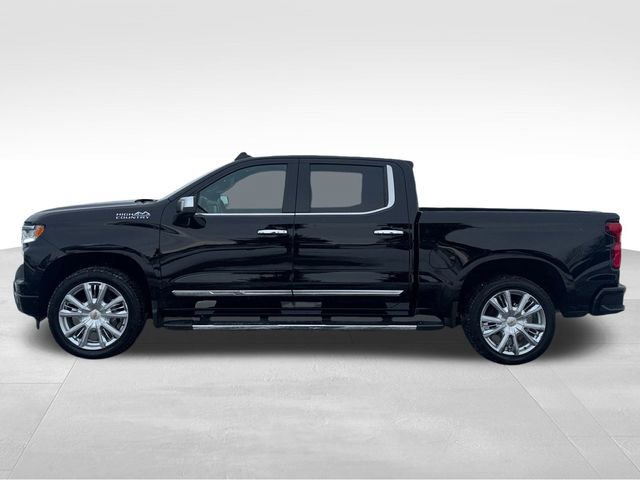Used 2024 Chevrolet Silverado 1500 High Country w/ Technology Package image 2