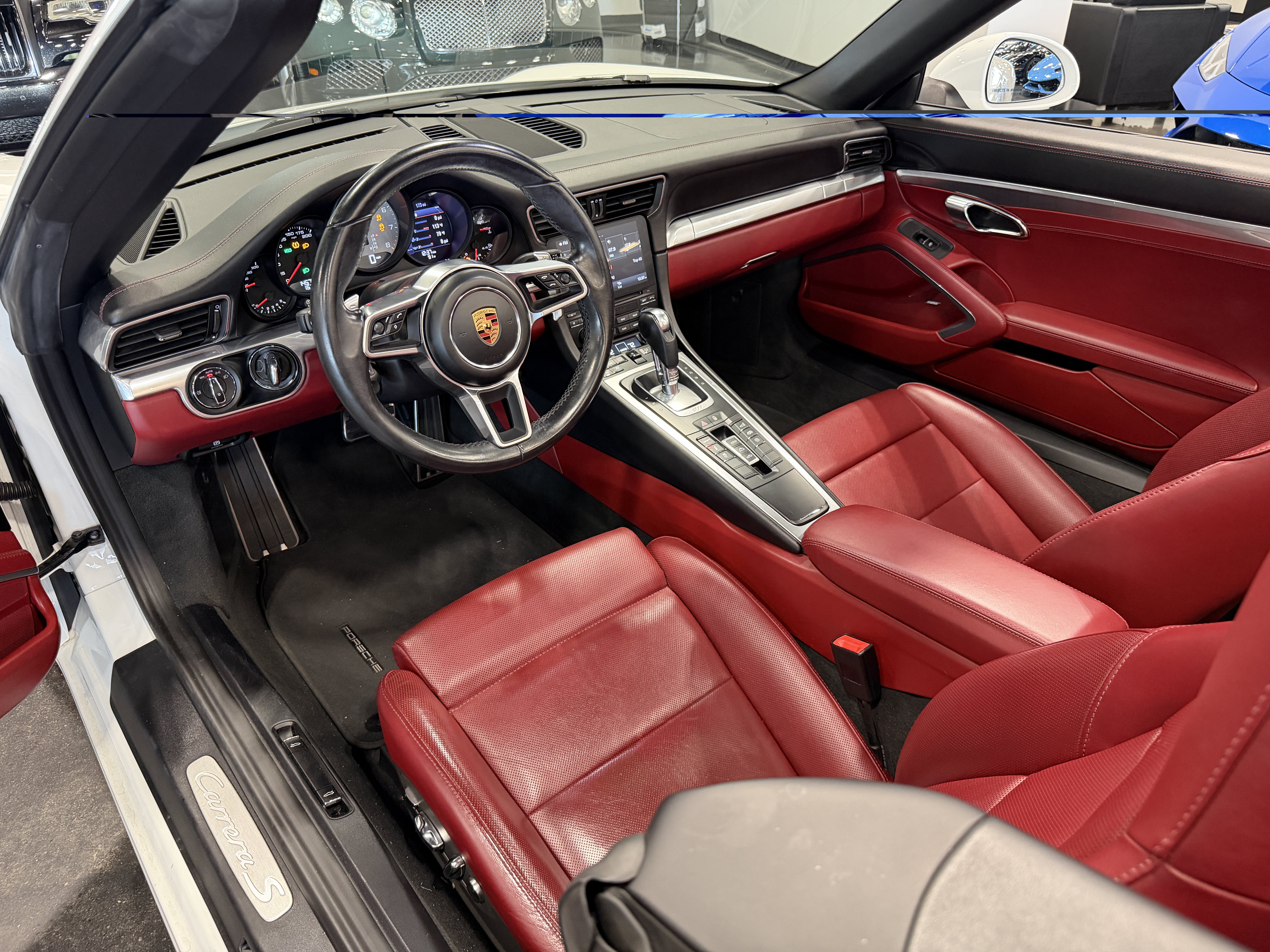 Used 2018 Porsche 911 Carrera S RWD image 9