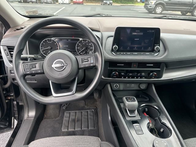 Used 2023 Nissan Rogue SV image 17