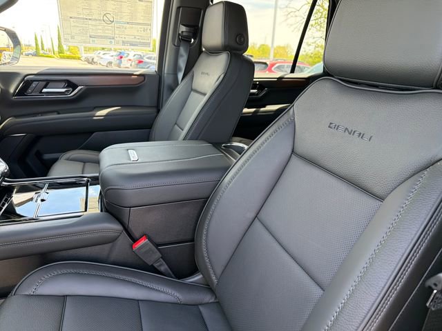 New 2026 GMC Yukon Denali image 17