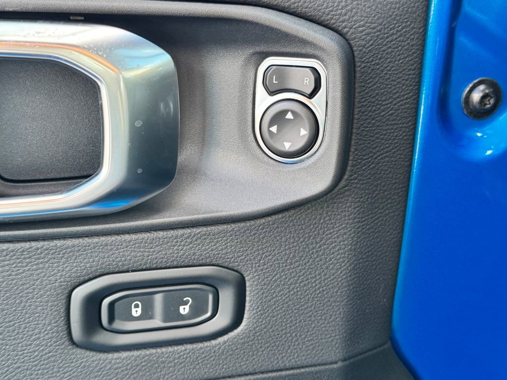 New 2026 Jeep Wrangler Sahara AWD/4WD image 24