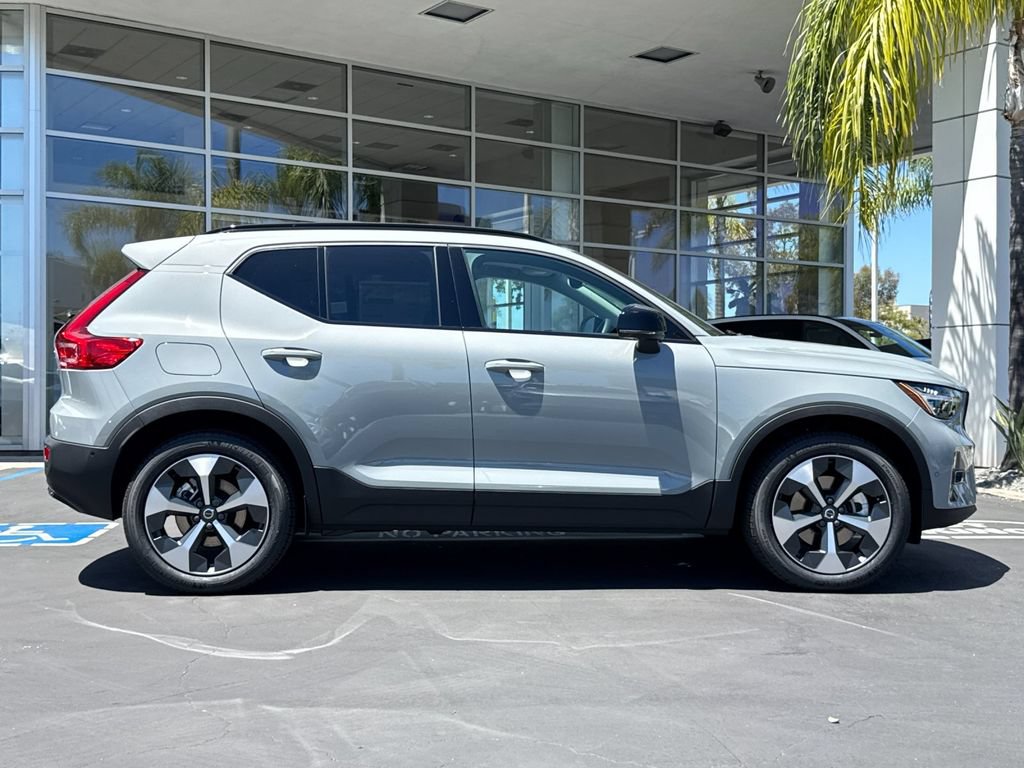 New 2026 Volvo XC40 B5 Plus w/ Protection Package Premier AWD/4WD image 6