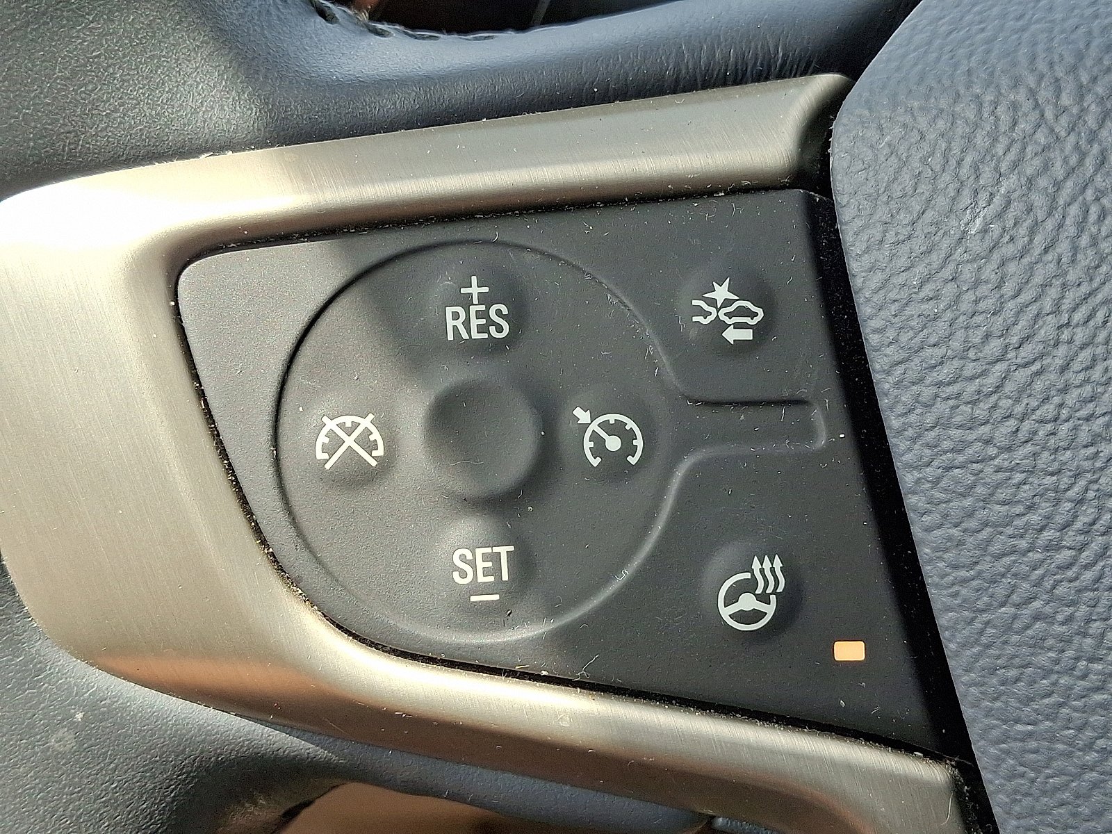 Used 2021 GMC Acadia Denali FWD image 21