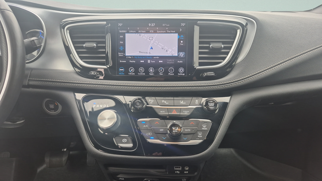 Used 2020 Chrysler Pacifica Limited w/ Advanced Safetytec Group FWD image 13
