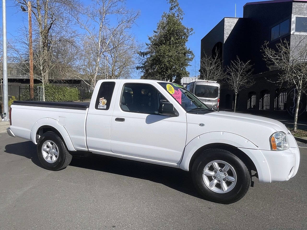 Used 2004 Nissan Frontier XE w/ (VTP) Value Truck Pkg image 7
