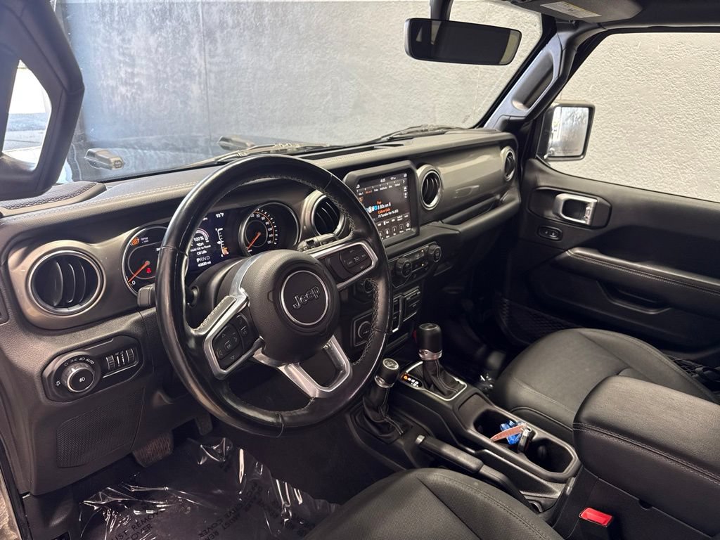 Used 2020 Jeep Wrangler Unlimited Sahara w/ Uconnect 4C Nav & Sound Group AWD/4WD image 9