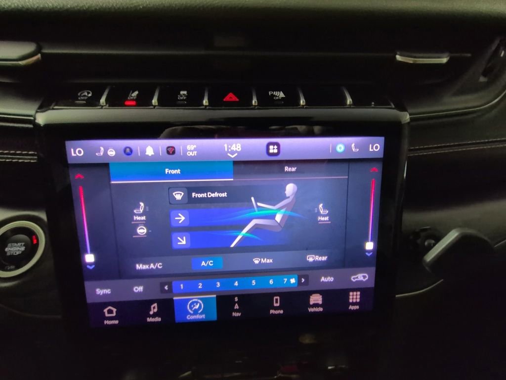 Certified 2021 Jeep Grand Cherokee L Limited AWD/4WD image 17