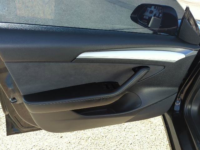 Used 2022 Tesla Model 3 Performance image 15