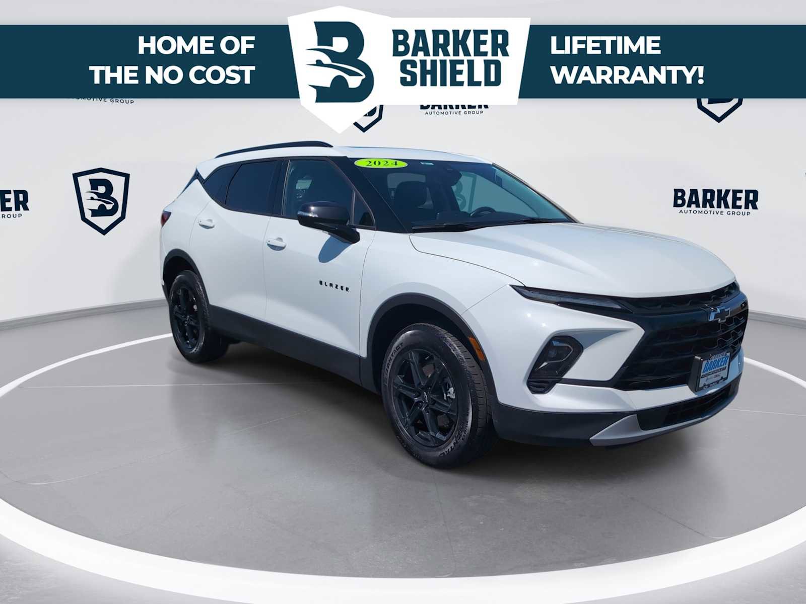 Used 2024 Chevrolet Blazer LT w/ Midnight/Sport Edition FWD image 2