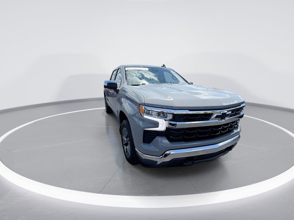 Used 2024 Chevrolet Silverado 1500 LT AWD/4WD image 2