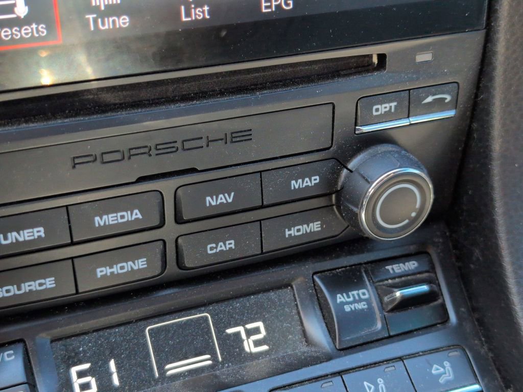 Used 2019 Porsche 718 Cayman S image 21