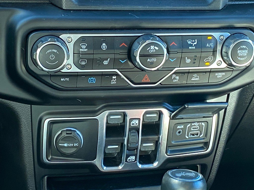 Used 2021 Jeep Wrangler Unlimited Sahara w/ Cold Weather Group image 8