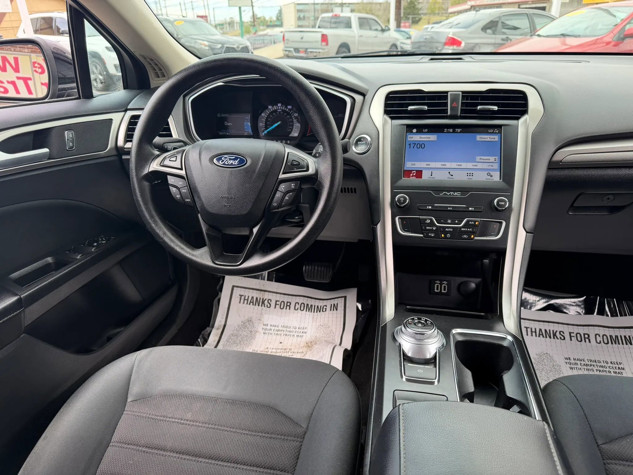 Used 2019 Ford Fusion SE image 25