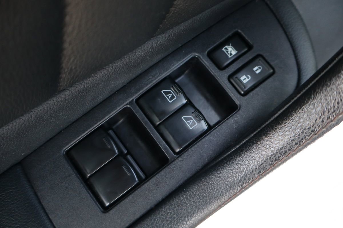 Used 2017 INFINITI QX70 AWD image 27