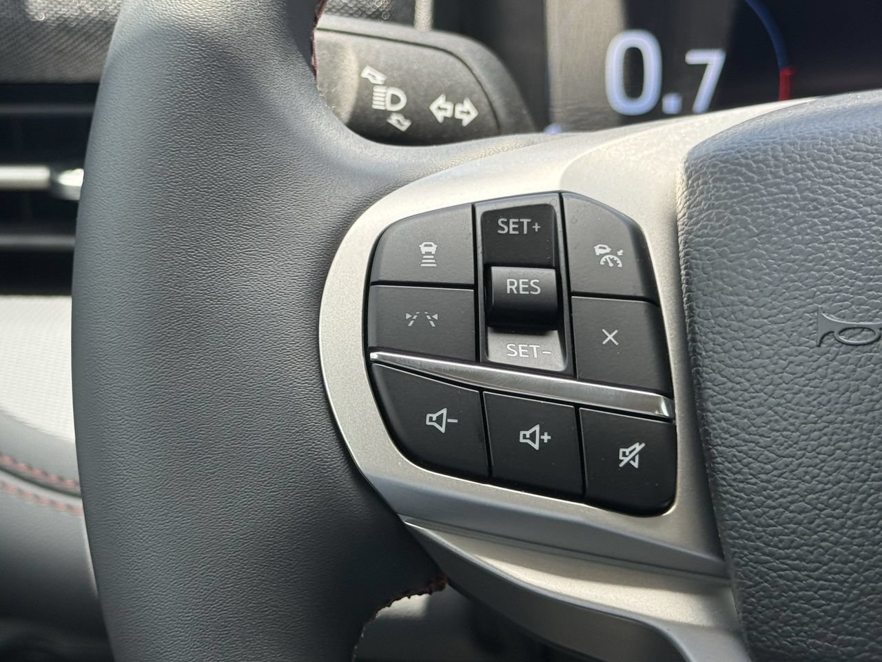 New 2026 Ford Explorer Active AWD/4WD image 12