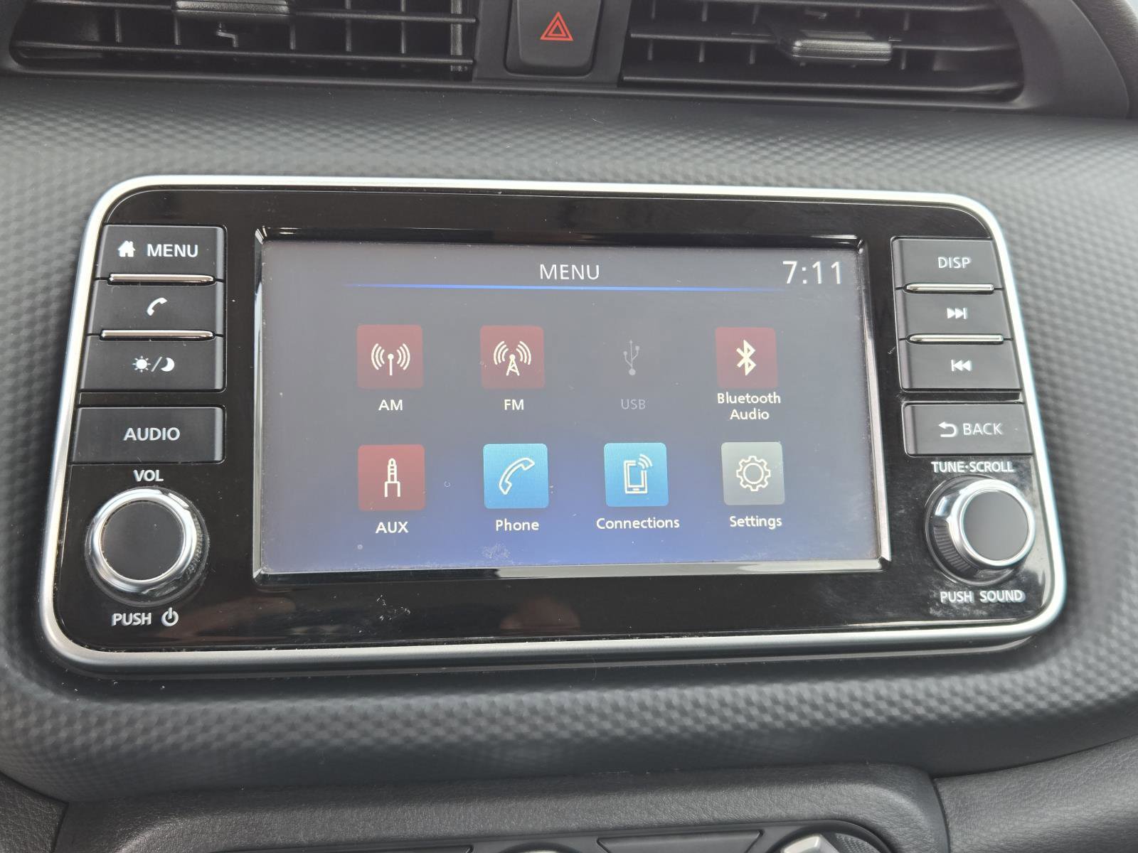 Used 2021 Nissan Kicks S FWD image 7