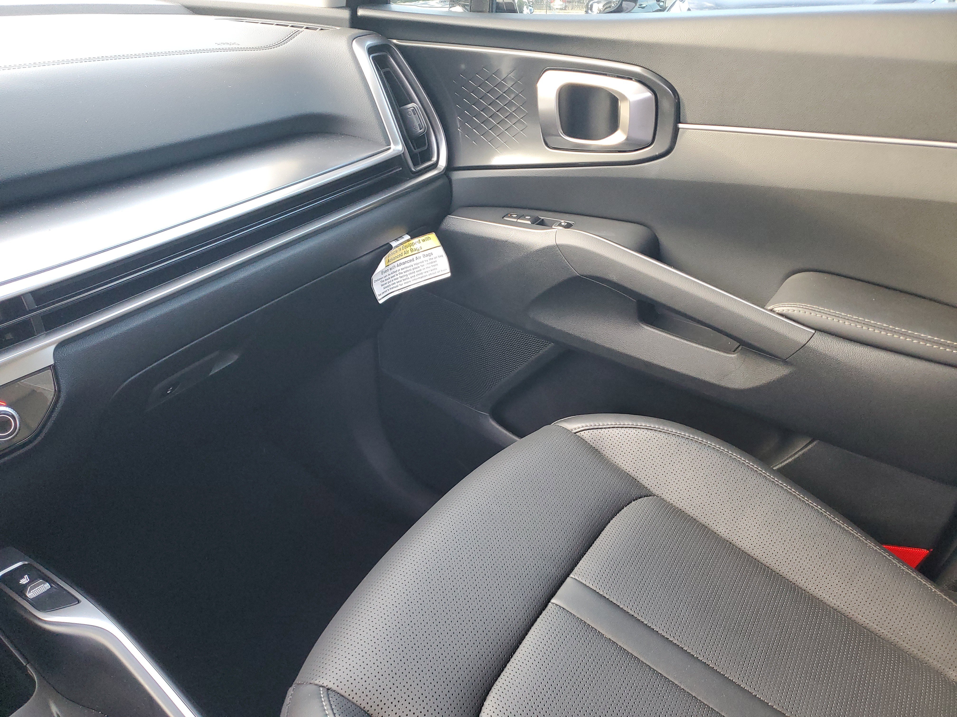 Certified 2025 Kia Sorento EX w/ Panoramic Sunroof Package FWD image 23