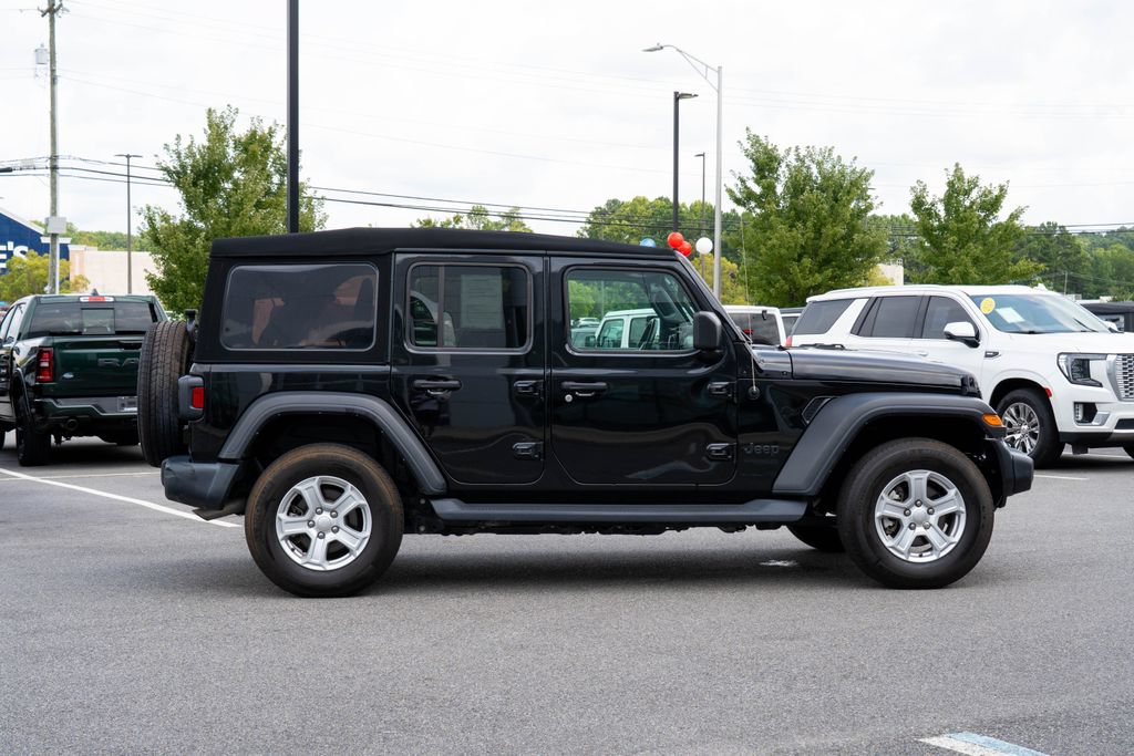 Used 2022 Jeep Wrangler Unlimited Sport AWD/4WD image 9