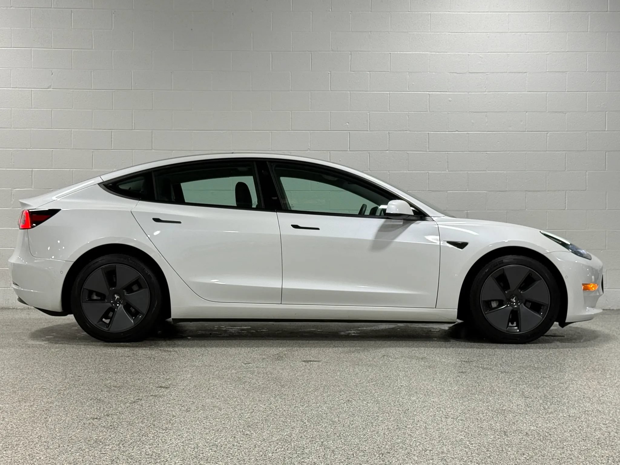 Used 2021 Tesla Model 3 Long Range AWD/4WD image 5