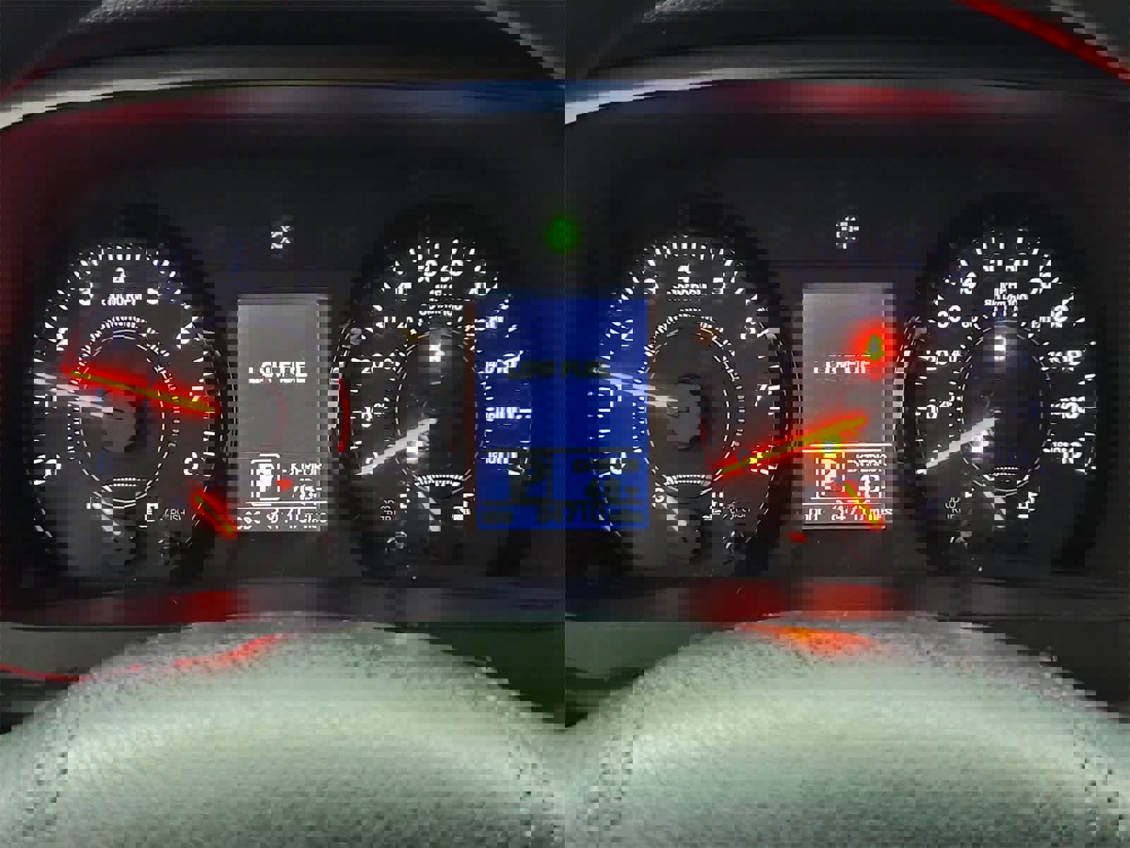 Used 2016 Toyota Sienna L image 33