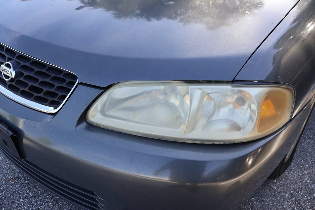 Used 2000 Nissan Sentra XE FWD image 3