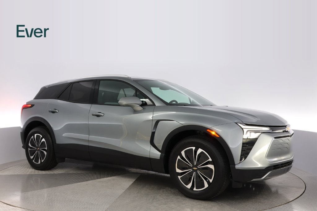 Used 2024 Chevrolet Blazer EV LT AWD/4WD image 14
