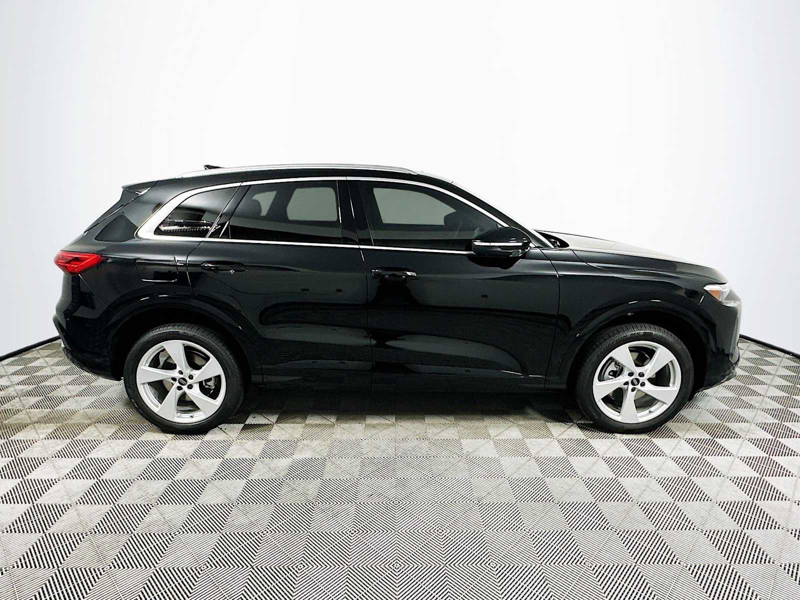 New 2026 Audi Q5 Premium Plus AWD/4WD image 8