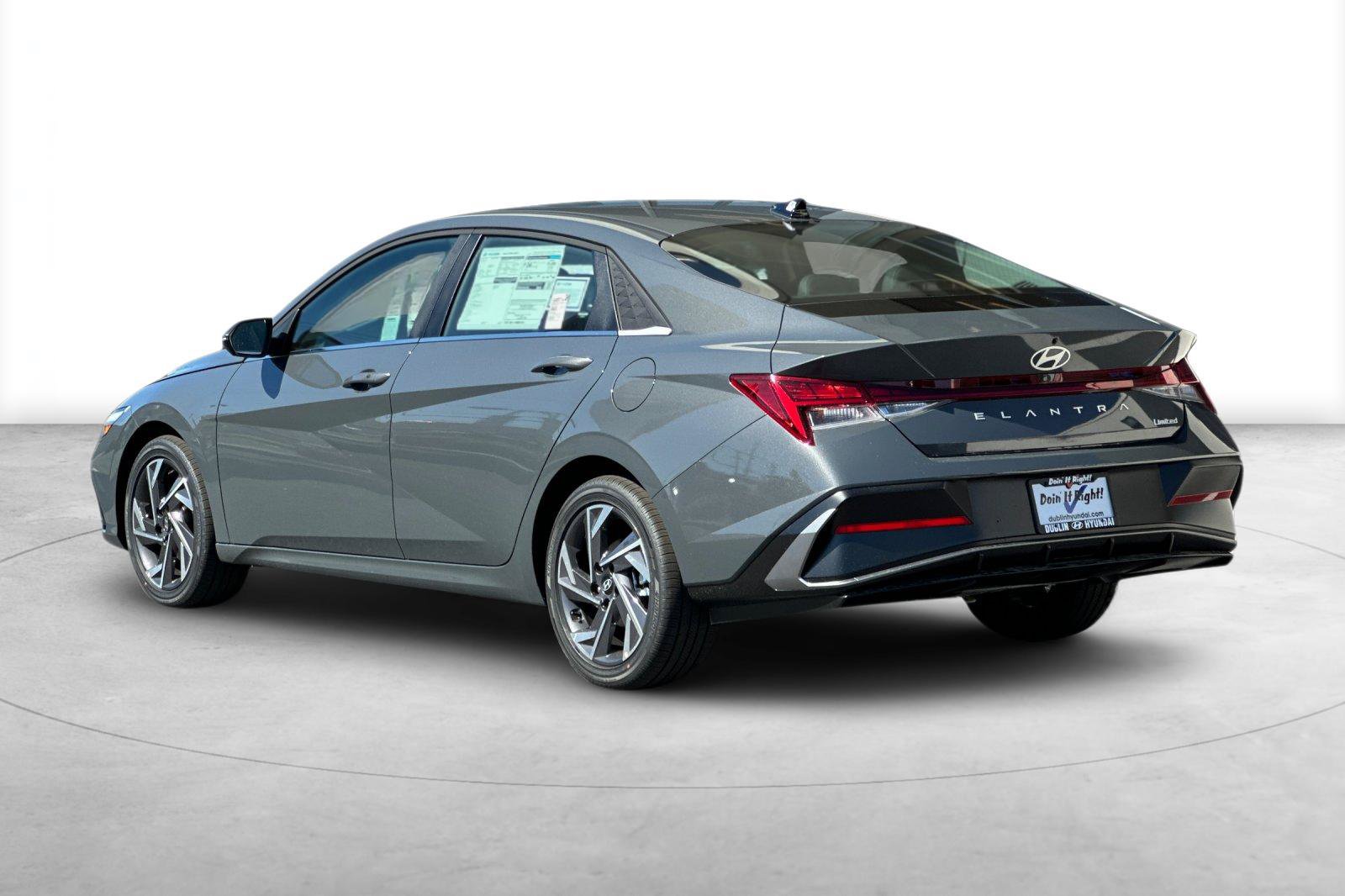 New 2026 Hyundai Elantra Limited FWD image 4