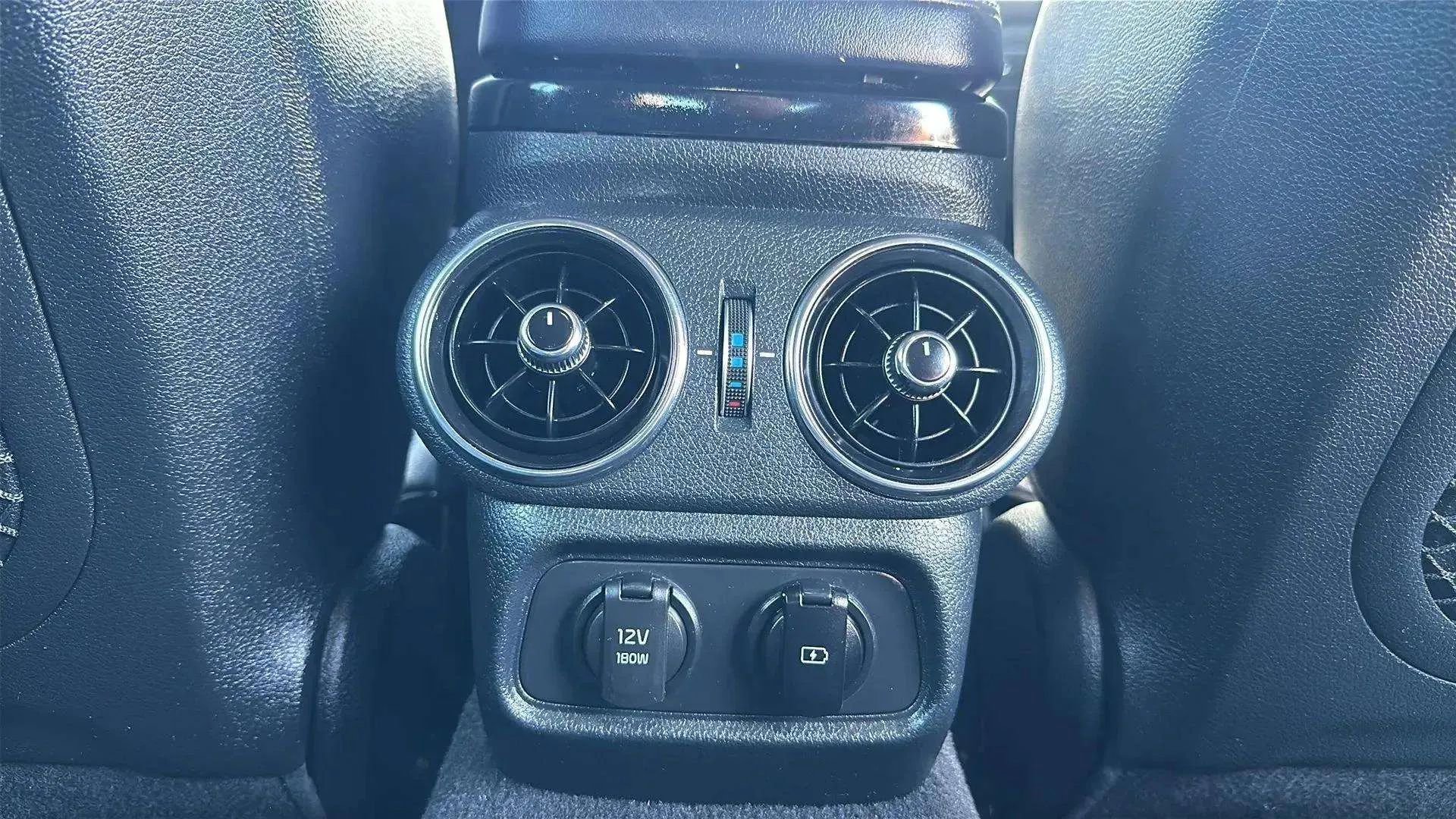 Used 2020 Kia Stinger GT-Line image 27