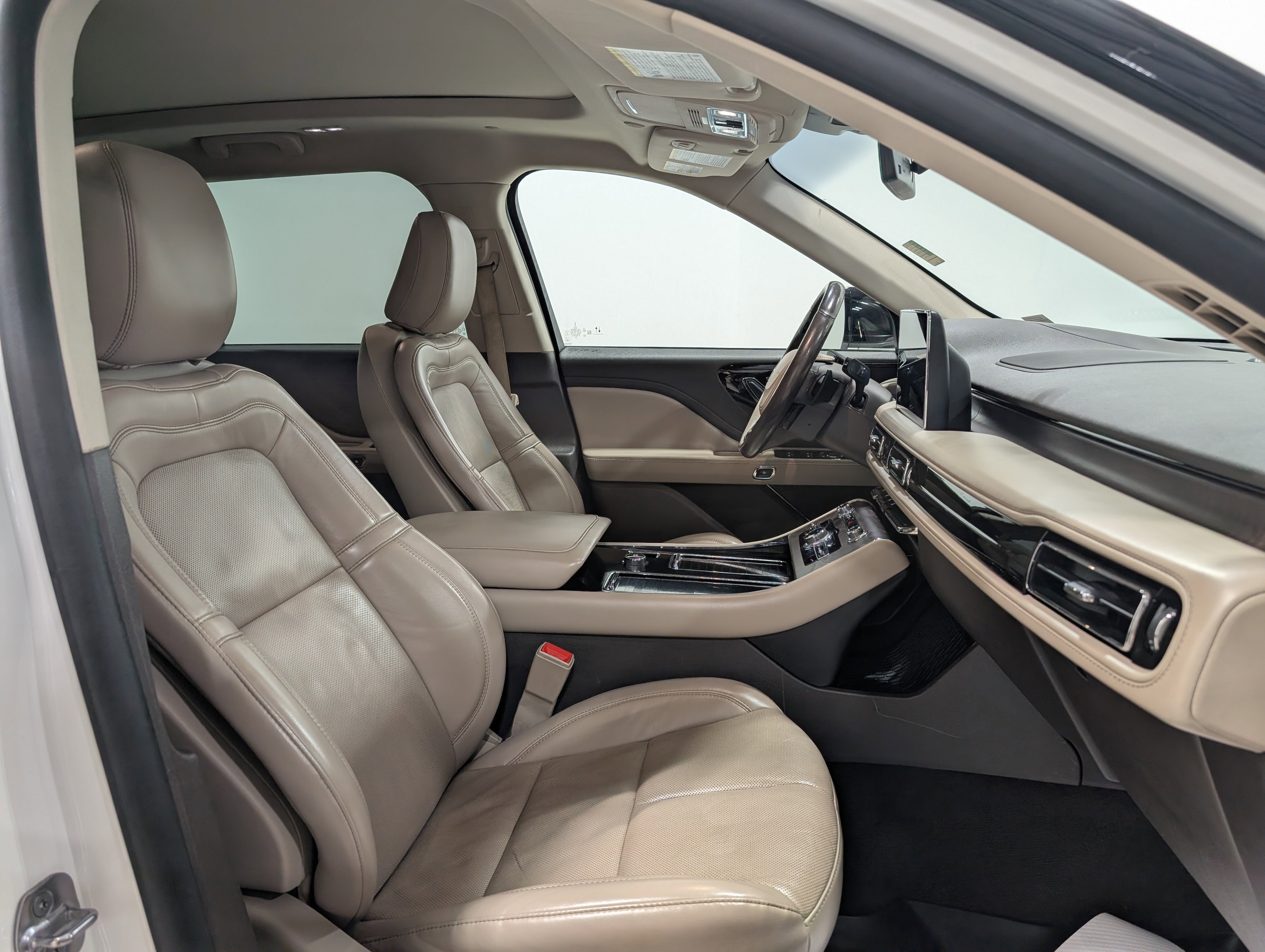 Used 2021 Lincoln Aviator Reserve w/ Elements Package Plus image 22