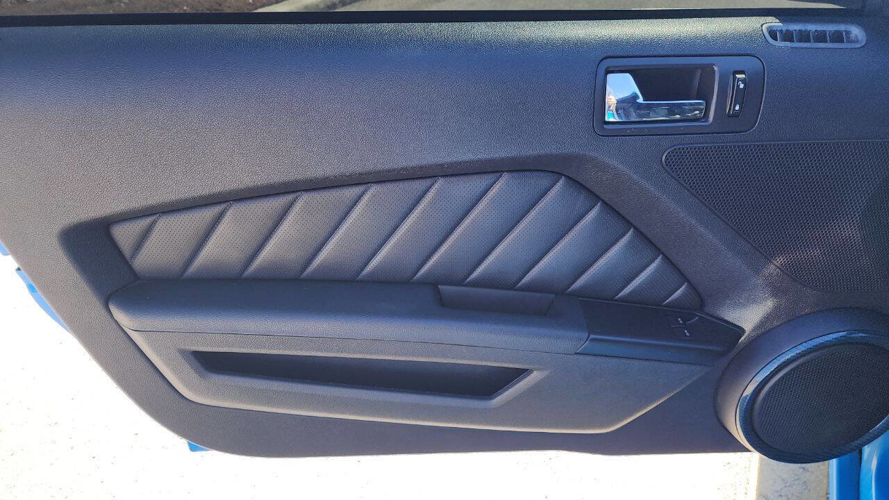 Used 2013 Ford Mustang GT Premium w/ GT Track Pkg image 15