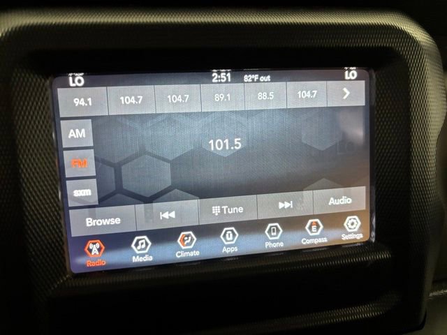 Used 2019 Jeep Wrangler Sport S AWD/4WD image 20