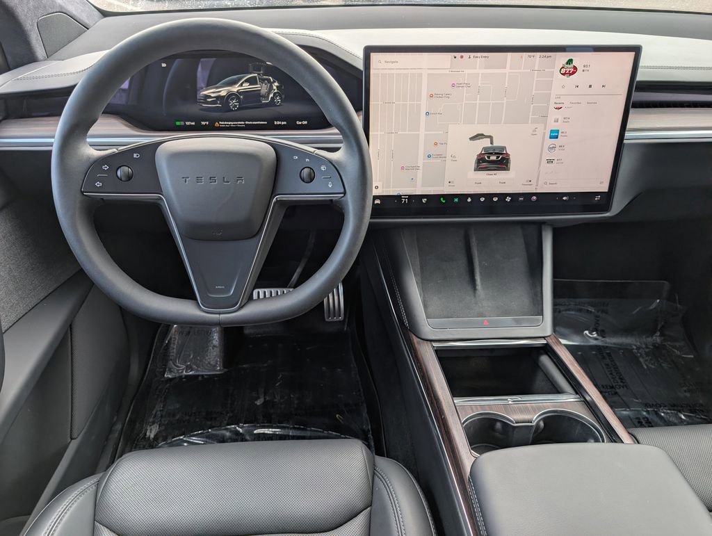 Used 2024 Tesla Model X image 15