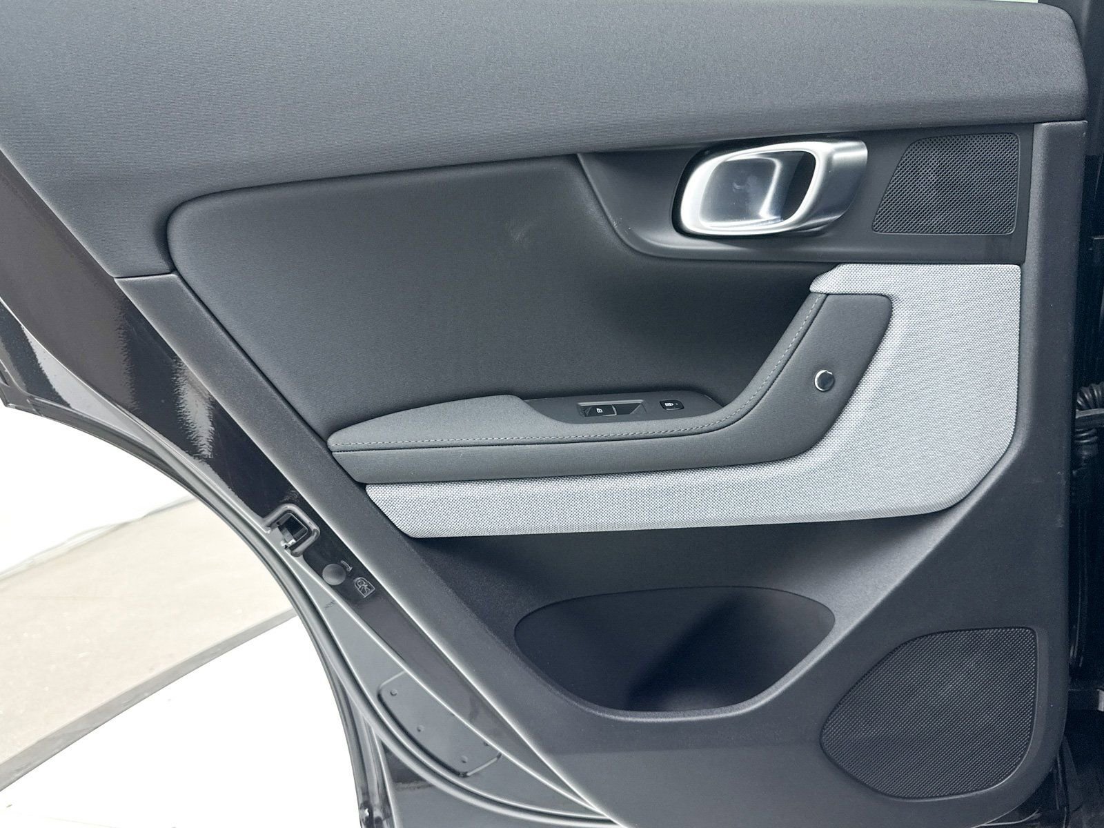 Used 2024 Polestar Polestar 2 image 32