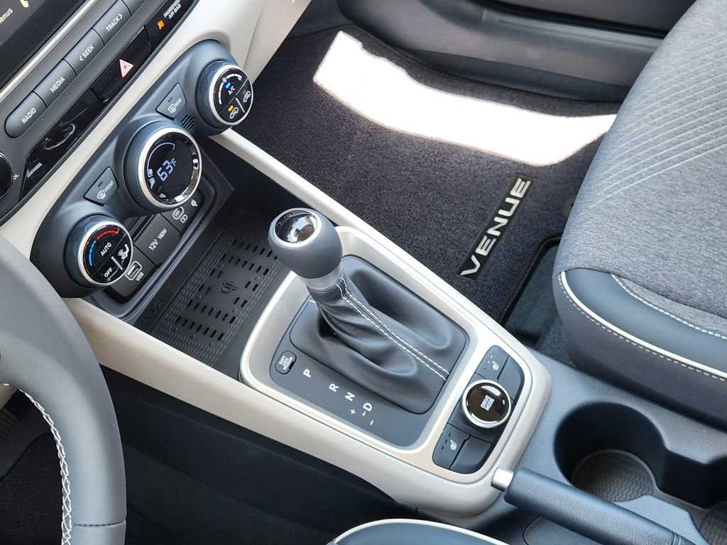 New 2026 Hyundai Venue SEL FWD image 16
