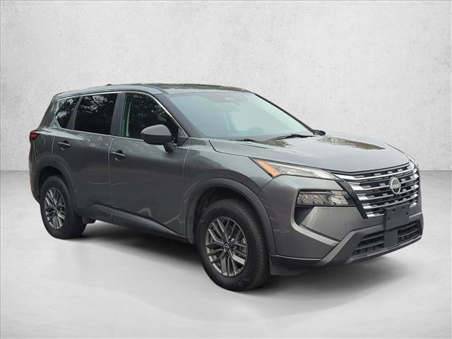 Used 2024 Nissan Rogue S image 3