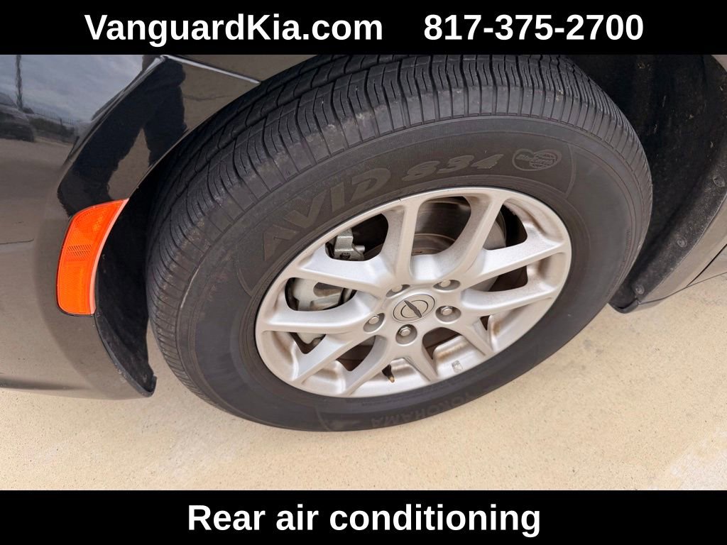 Used 2023 Chrysler Pacifica Touring-L FWD image 8
