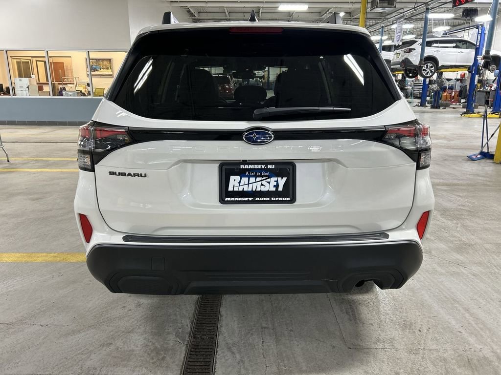 Certified 2025 Subaru Forester Premium image 7