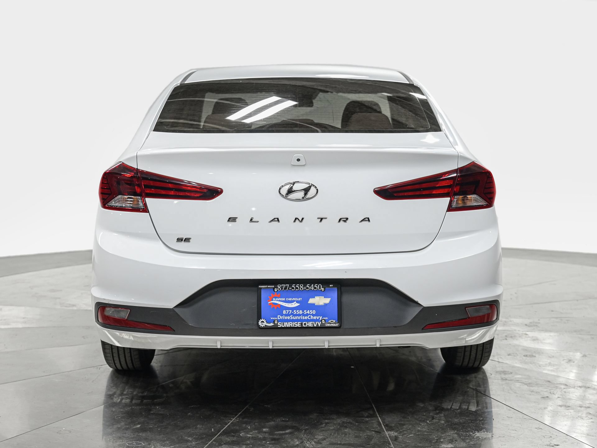Used 2020 Hyundai Elantra SE FWD image 5