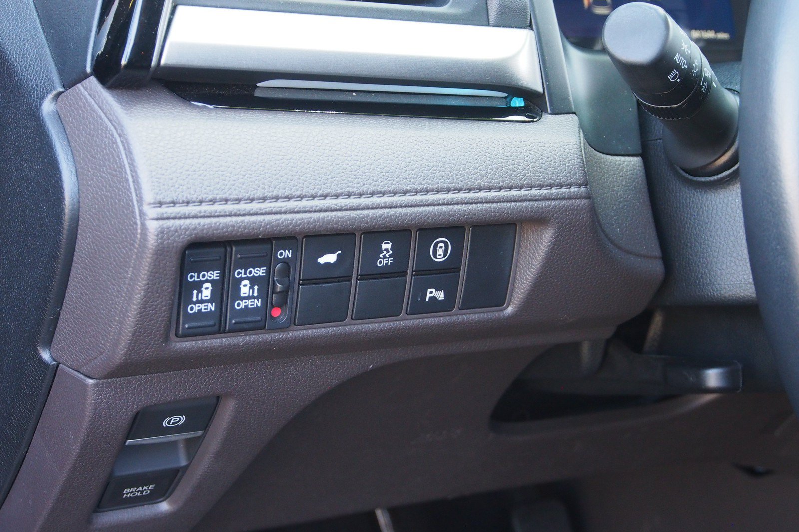 Used 2023 Honda Odyssey Touring image 25