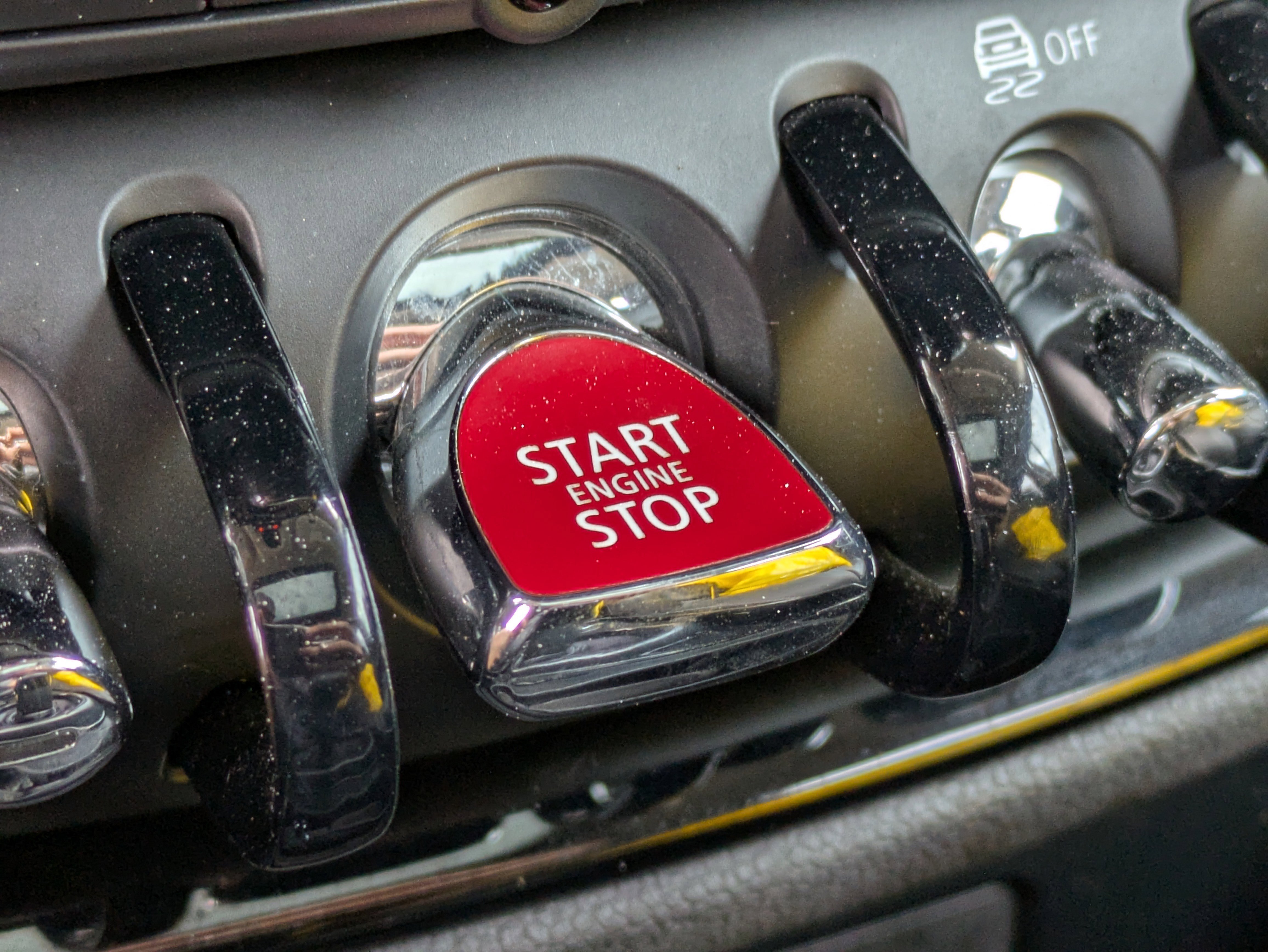 Used 2022 MINI Cooper Clubman S image 29