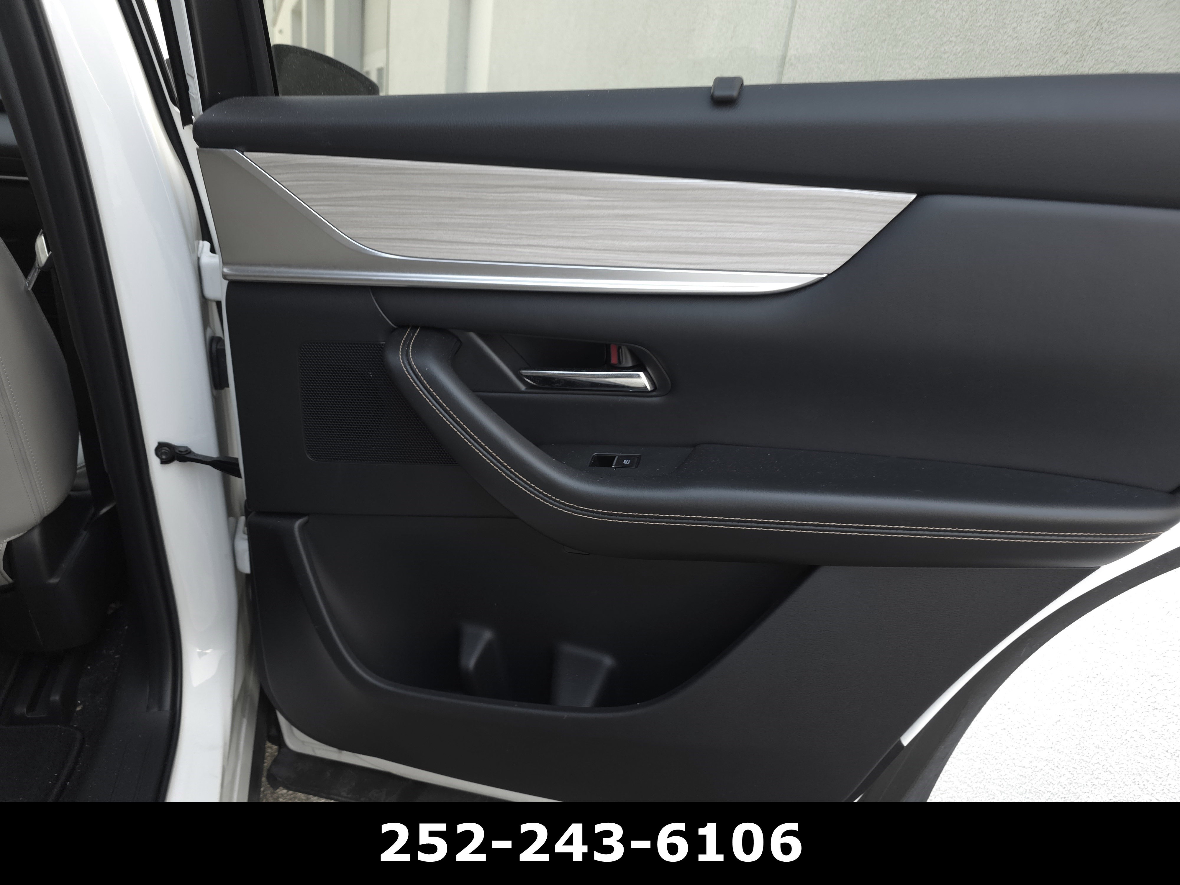 Used 2024 MAZDA CX-90 3.3 Turbo w/ Preferred Plus image 26