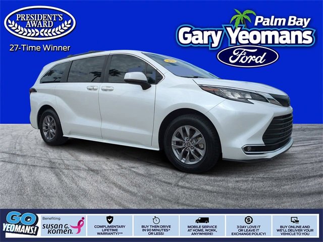 Used 2023 Toyota Sienna XLE