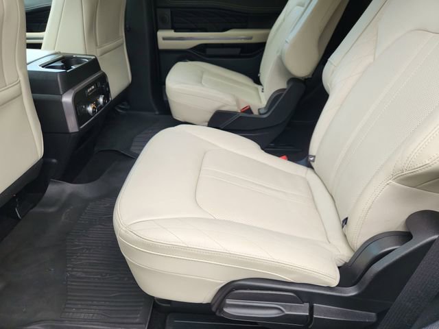 Used 2021 Ford Expedition Platinum RWD image 26