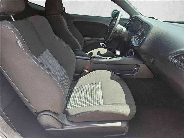 Used 2022 Dodge Challenger R/T w/ Blacktop Package image 18
