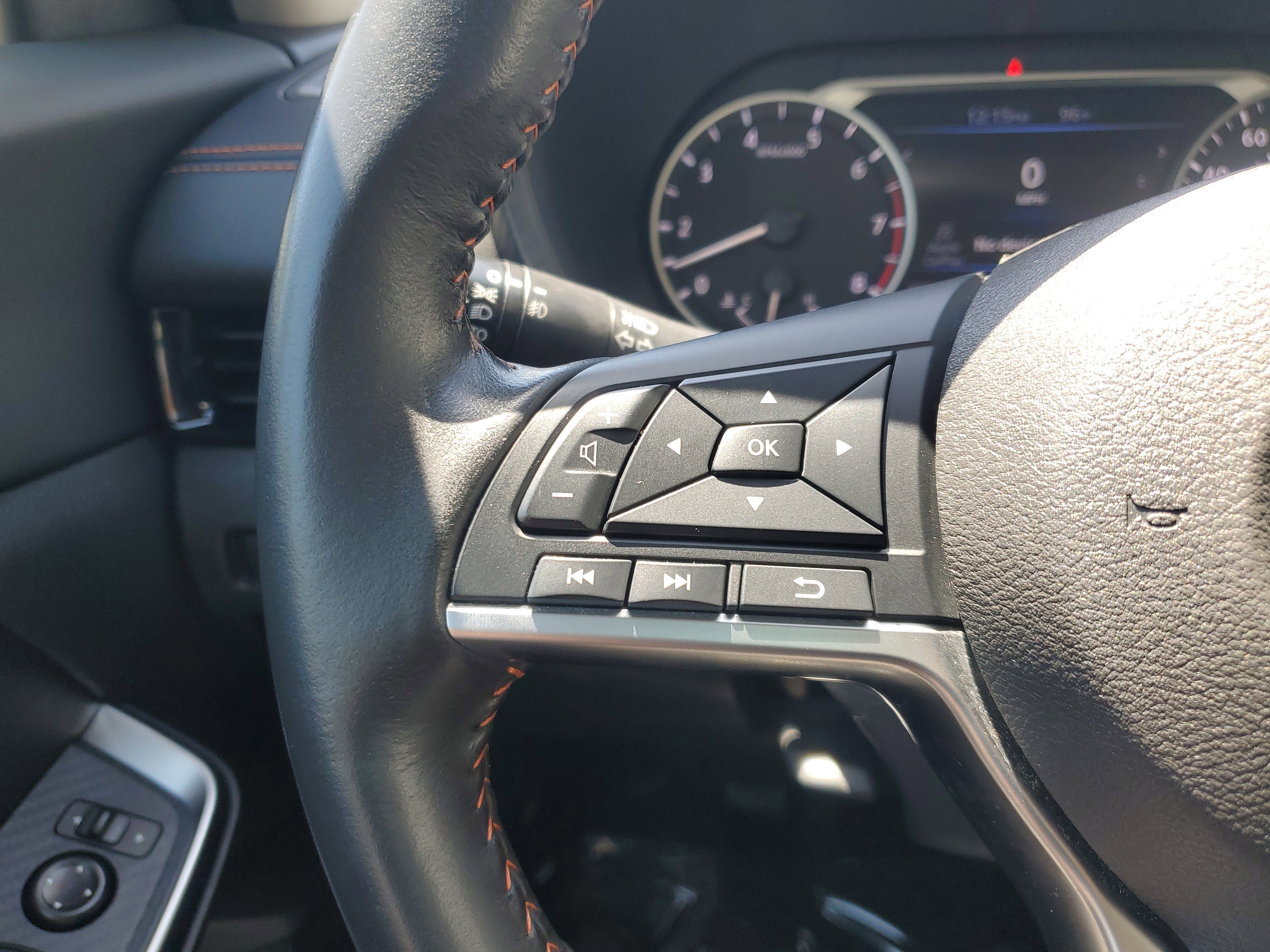 Certified 2023 Nissan Sentra SR w/ Midnight Edition Package image 17